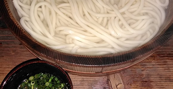 御所のたらいうどん